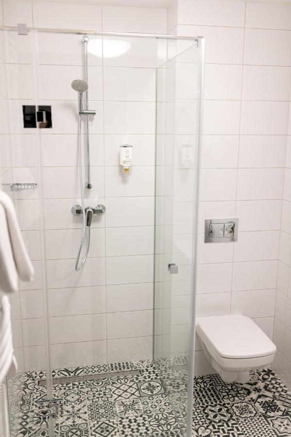 Jura Hotel Osiek Олькуш Экстерьер фото