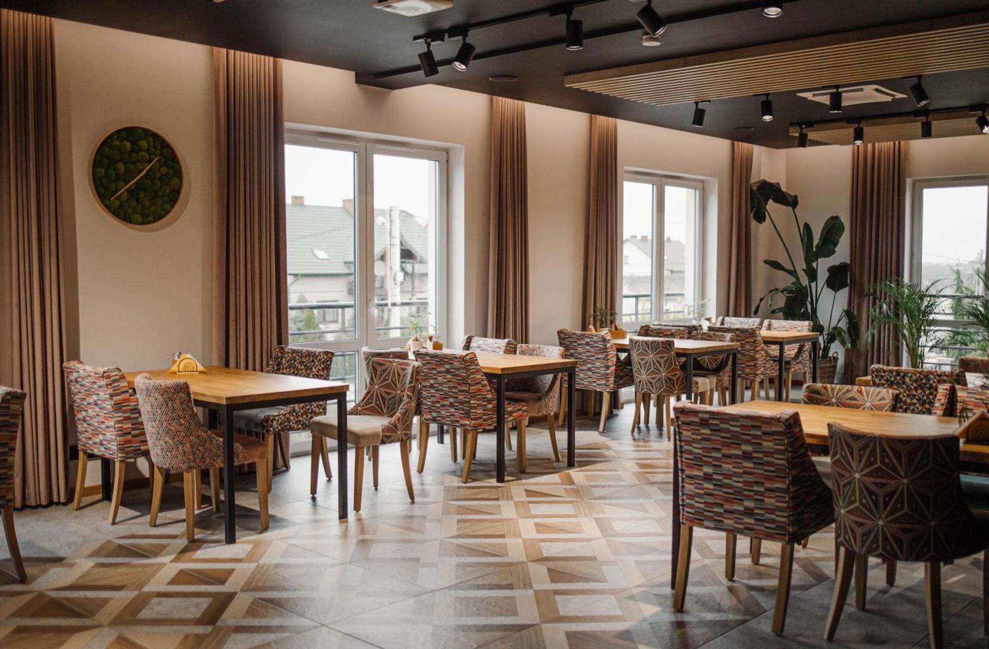 Jura Hotel Osiek Олькуш Экстерьер фото