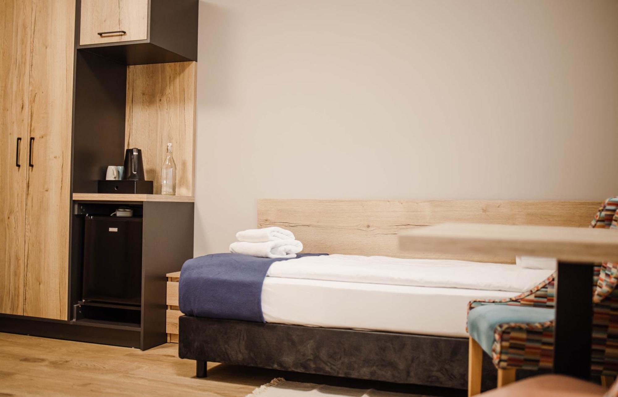 Jura Hotel Osiek Олькуш Экстерьер фото
